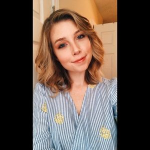 Meet your Posher, Emily